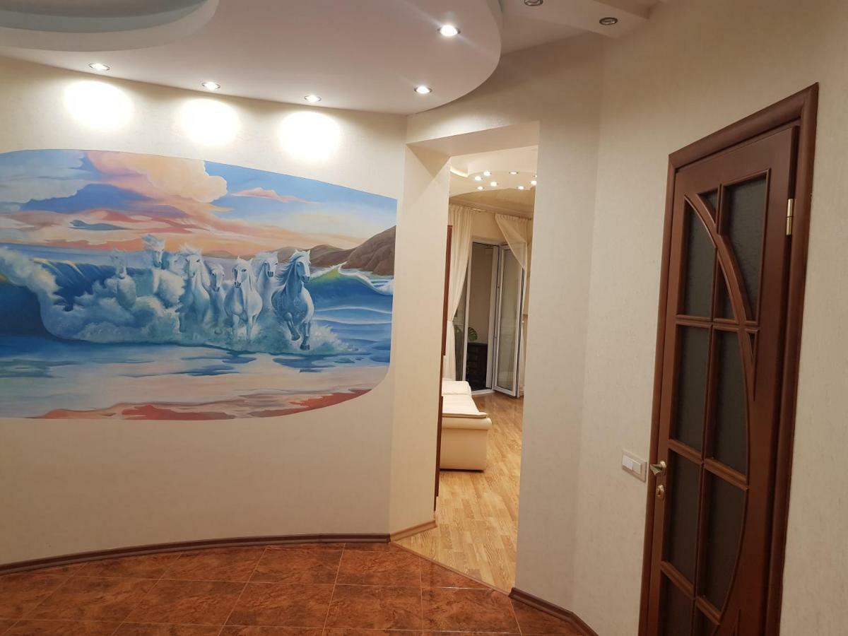 Апартаменты На Люстдорфской Одесса Экстерьер фото